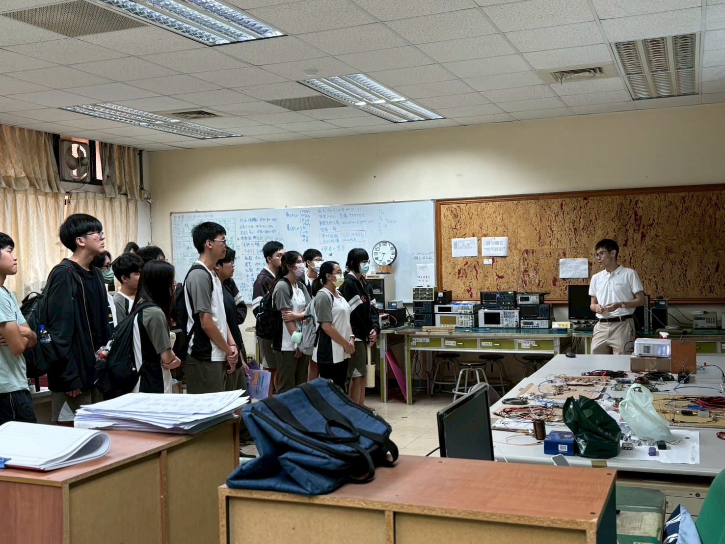 2025.5.21 中正高工蒞系參訪-2(另開新視窗)